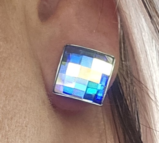NAGY KLARISSA fülbevaló - 12 mm (AB színjátszós)
